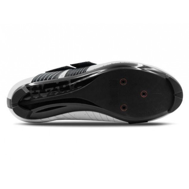 Fizik Tempo R5 Powerstrap Fietsschoenen kopen bij Banierhuis, de grootste Fietsenwinkel in Utrecht. Fizik Tempo R5 Powerstrap Fietsschoenen kopen bij Banierhuis, de grootste Fietsenwinkel in Utrecht.