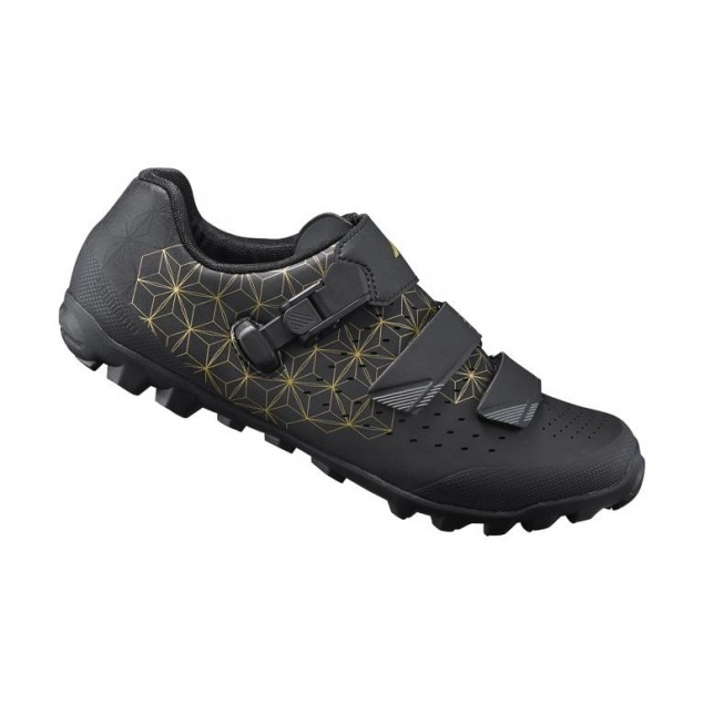 Shimano ME301 MTB Fiestschoenen kopen bij Banierhuis, de grootste Fietsenwinkel in Utrecht. Shimano ME301 MTB Fiestschoenen kopen bij Banierhuis, de grootste Fietsenwinkel in Utrecht.