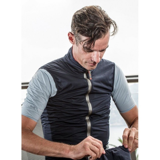 Castelli CHPT III 1.71 Body Warmer kopen bij Banierhuis, de grootste Fietsenwinkel in Utrecht. Castelli CHPT III 1.71 Body Warmer kopen bij Banierhuis, de grootste Fietsenwinkel in Utrecht.