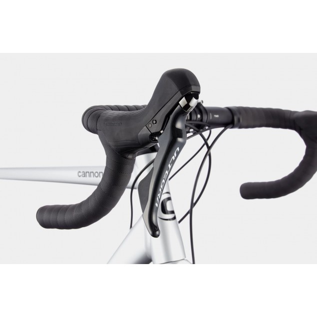 Cannondale CAAD13 Disc Ultegra kopen bij Banierhuis, de grootste Fietsenwinkel in Utrecht. Cannondale CAAD13 Disc Ultegra kopen bij Banierhuis, de grootste Fietsenwinkel in Utrecht.