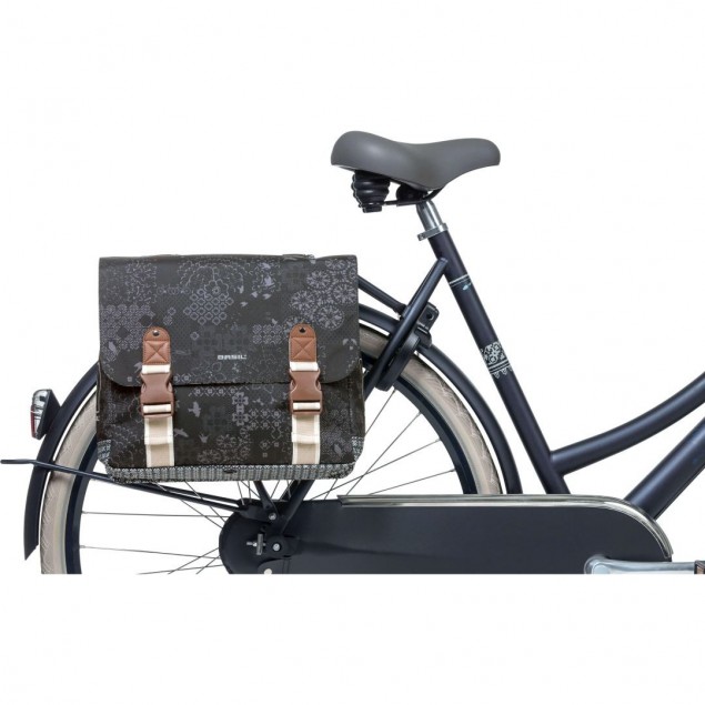 Basil fietstas dubbel Boheme kopen bij Banierhuis, de grootste Fietsenwinkel in Utrecht. Basil fietstas dubbel Boheme kopen bij Banierhuis, de grootste Fietsenwinkel in Utrecht.