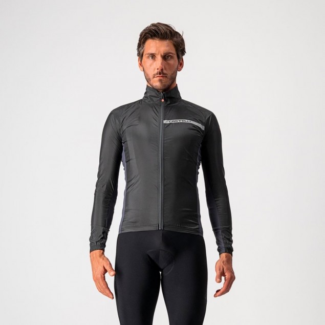 Castelli Squadra Stretch Jacket heren kopen bij Banierhuis, de grootste Fietsenwinkel in Utrecht. Castelli Squadra Stretch Jacket heren kopen bij Banierhuis, de grootste Fietsenwinkel in Utrecht.