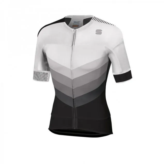 Sportful Bodyfit Pro 2.0 Evo Jersey kopen bij Banierhuis, de grootste Fietsenwinkel in Utrecht. Sportful Bodyfit Pro 2.0 Evo Jersey kopen bij Banierhuis, de grootste Fietsenwinkel in Utrecht.