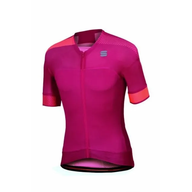 Sportful Bodyfit Pro Evo Jersey kopen bij Banierhuis, de grootste Fietsenwinkel in Utrecht. Sportful Bodyfit Pro Evo Jersey kopen bij Banierhuis, de grootste Fietsenwinkel in Utrecht.