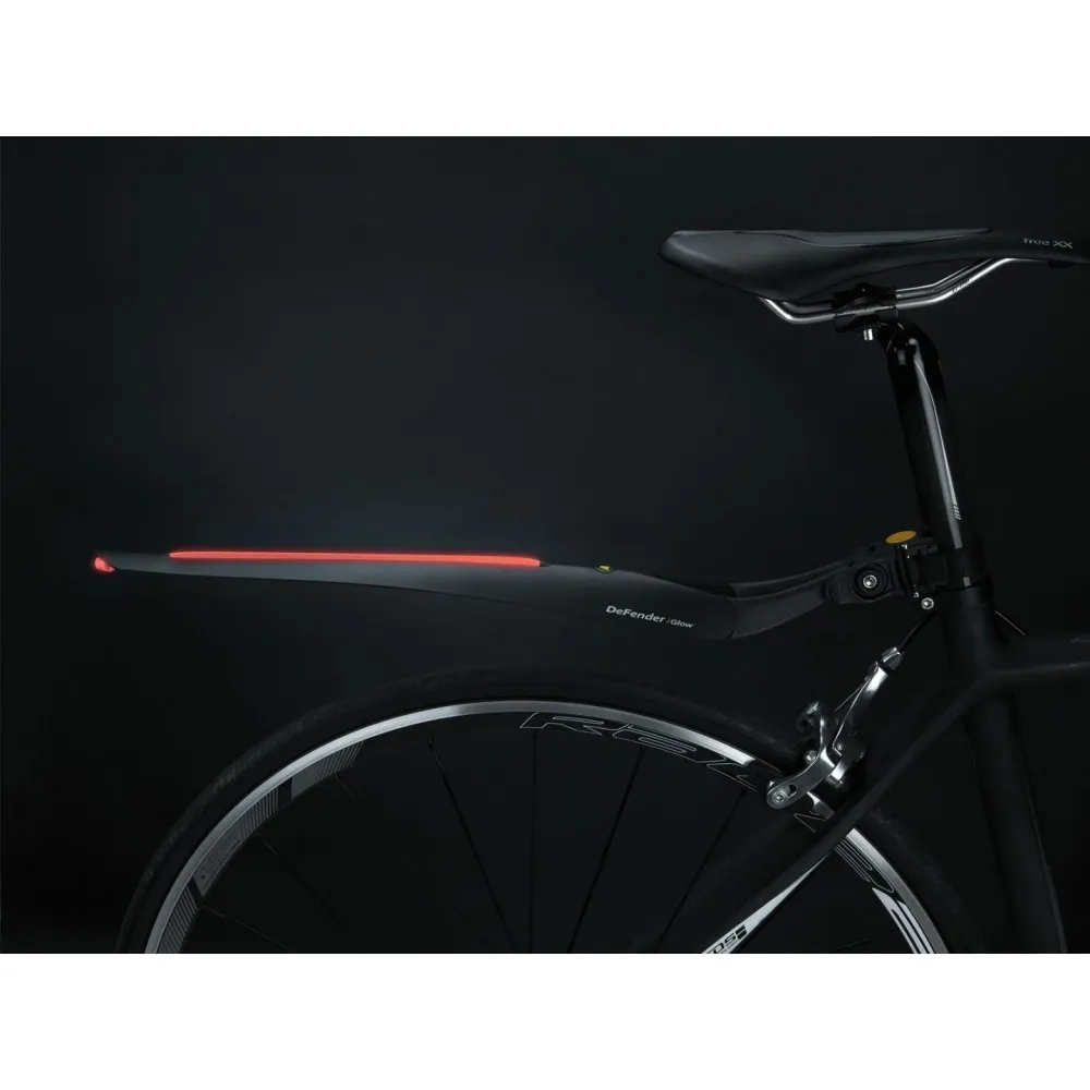 Topeak achterspatbord Defender iGlow kopen bij Banierhuis, de grootste Fietsenwinkel in Utrecht.